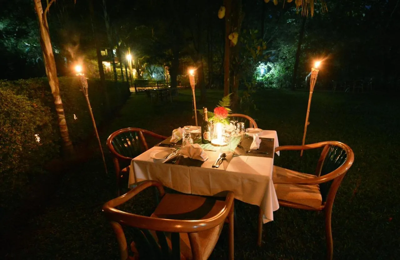 Forest Cottages Kampala 3*,